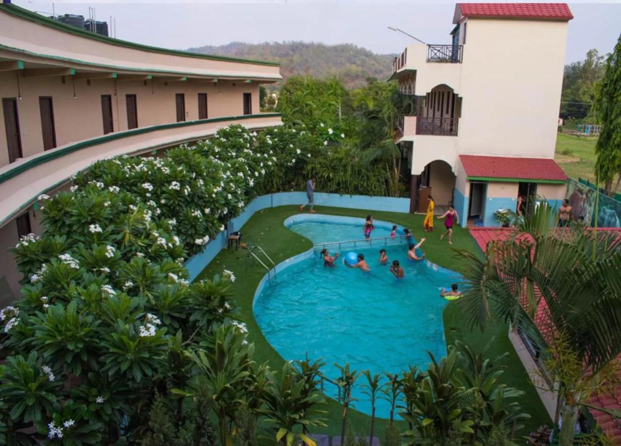 Corbett Ambience Resort Rámnagar Kültér fotó